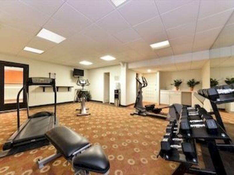Quality Inn And Suites Conference Center Ρίτσμοντ Εξωτερικό φωτογραφία
