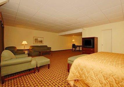 Quality Inn And Suites Conference Center Ρίτσμοντ Εξωτερικό φωτογραφία