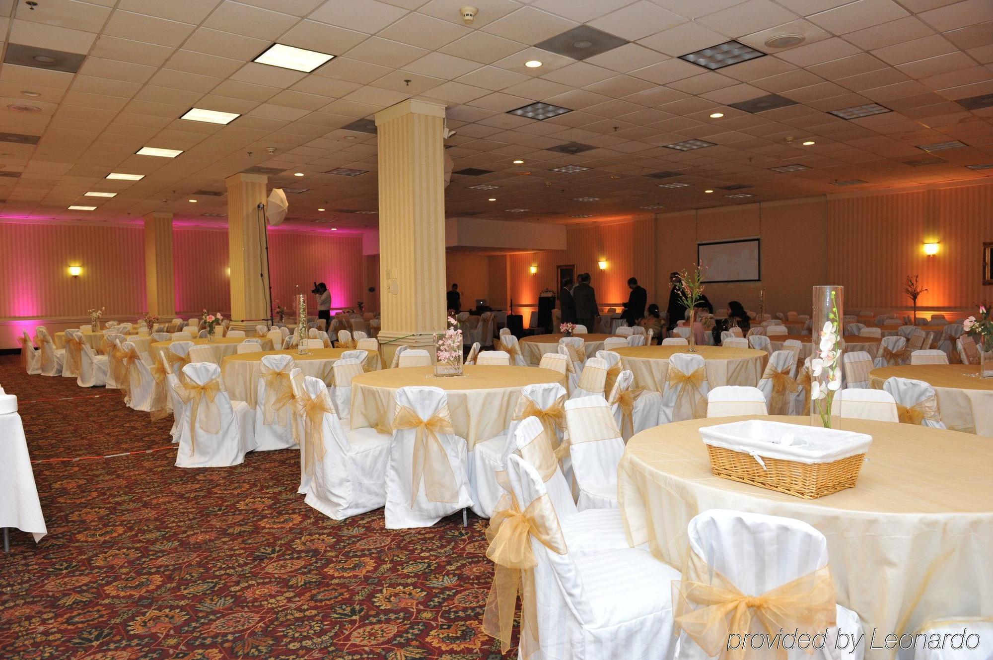Quality Inn And Suites Conference Center Ρίτσμοντ Ανέσεις φωτογραφία