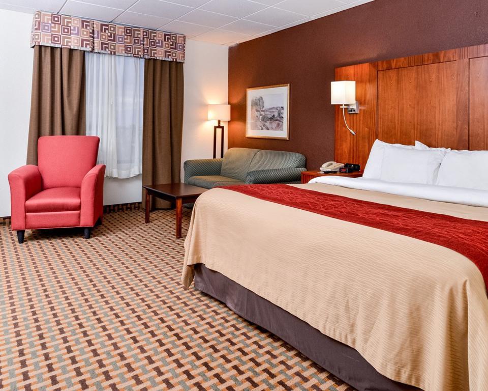 Quality Inn And Suites Conference Center Ρίτσμοντ Εξωτερικό φωτογραφία