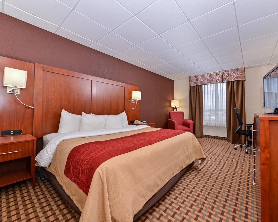 Quality Inn And Suites Conference Center Ρίτσμοντ Εξωτερικό φωτογραφία
