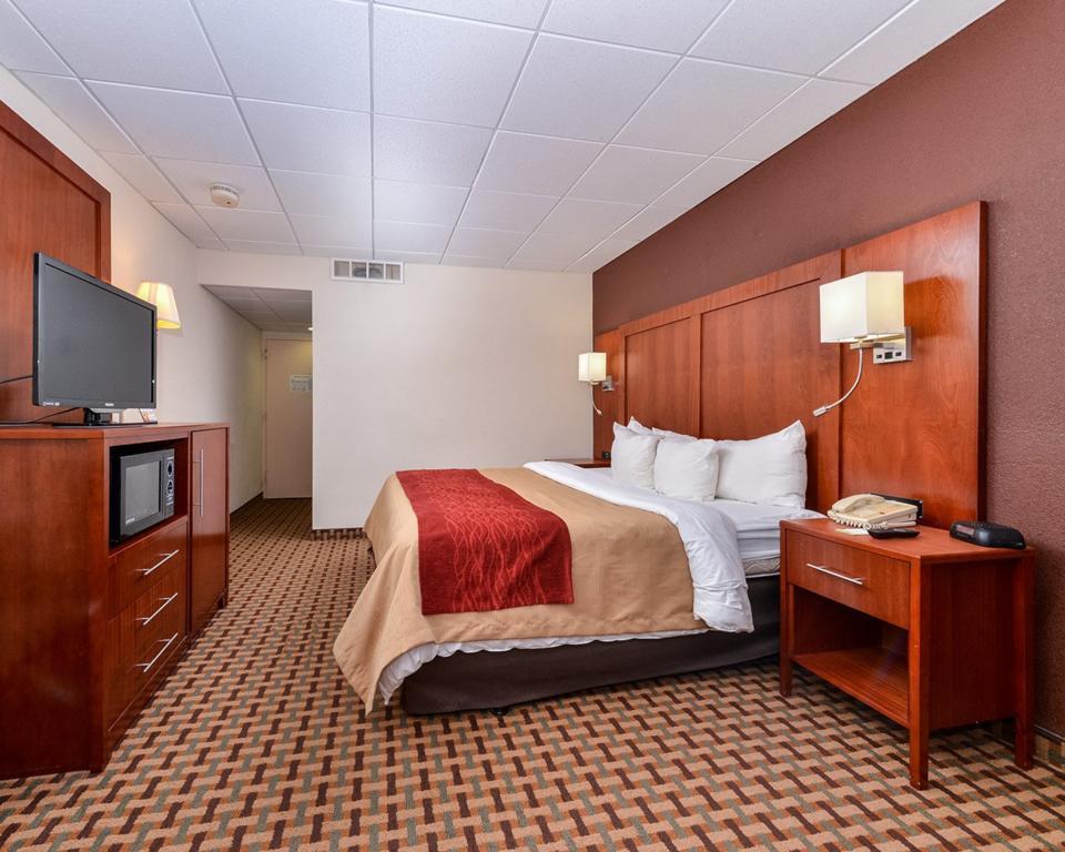 Quality Inn And Suites Conference Center Ρίτσμοντ Εξωτερικό φωτογραφία